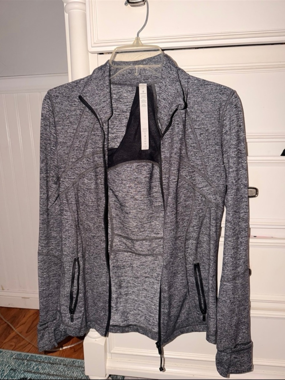 lululemon Define Nulu Heathered Gray Jacket size 6 & free tote - Picture 2 of 6